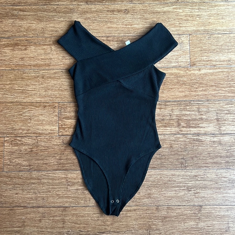 Bar III Black Bodysuit (Never Worn)
